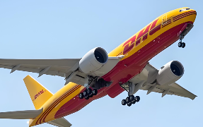 国际快递合并寄件能节省运费吗？一票多件服务解析