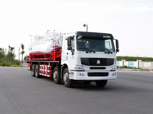 洗井车侧面与后部防护装置结构解析,螺栓连接与材质详解 洗井车侧面与后部防护装置结构解析,螺栓连接与材质详解