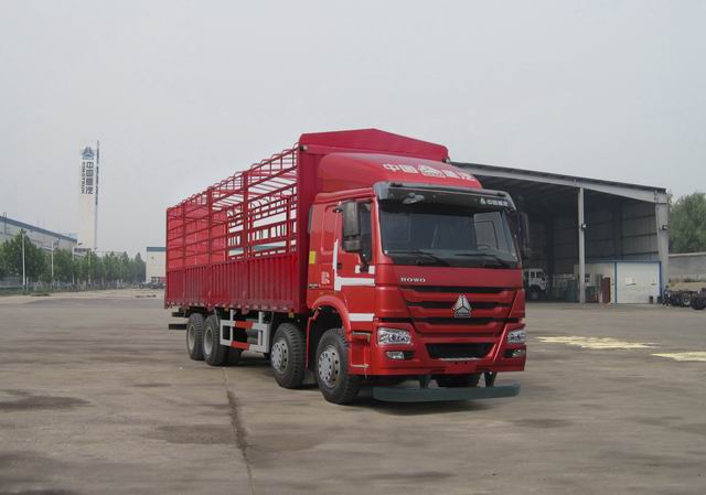 仓栅式运输车配置详解：可选高顶驾驶室与多款发动机方案